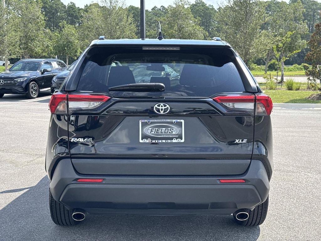 Used 2020 Toyota RAV4 XLE XLE FWD