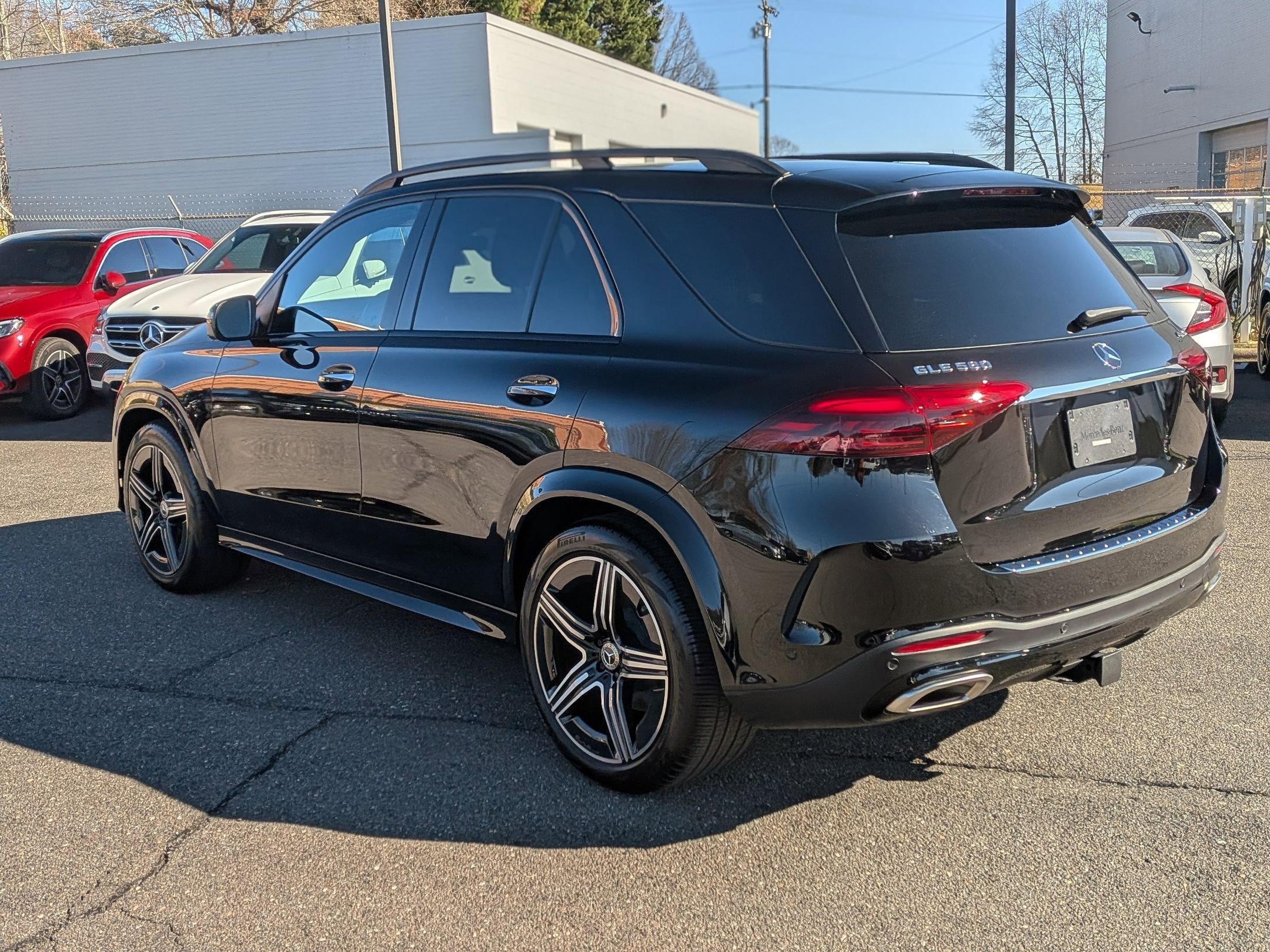 2025 Mercedes Benz GLE 580 4MATIC photo 4