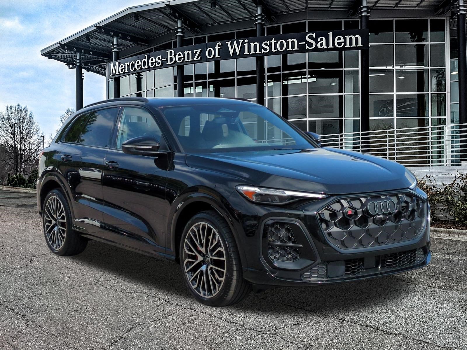 2025 Audi SQ5 Prestige quattro's photo