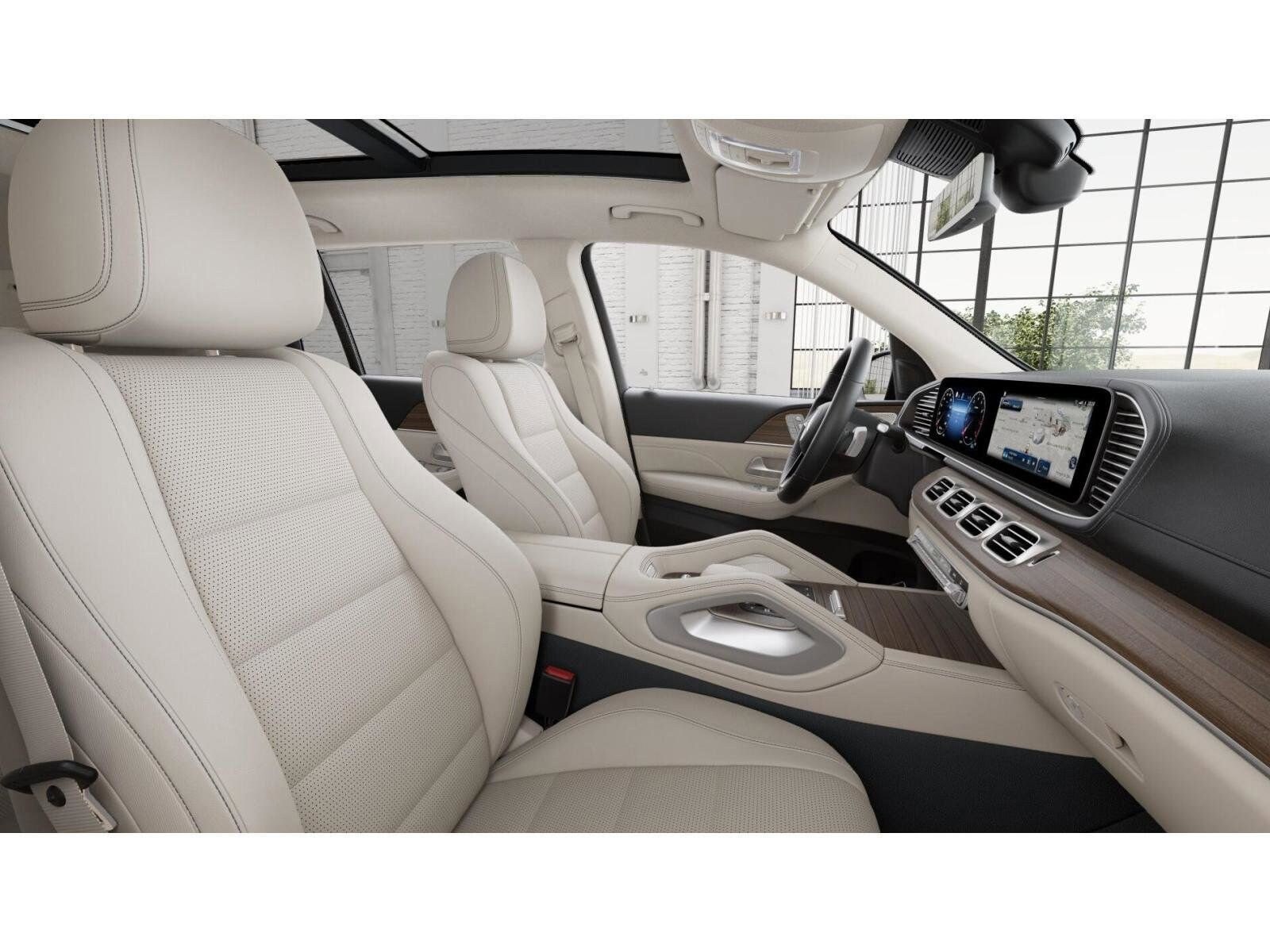 2025 Mercedes Benz GLS 450 4MATIC photo 4