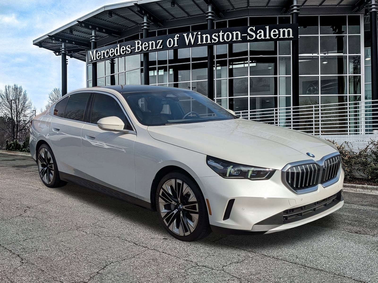 2024 BMW 5 Series 530i's photo