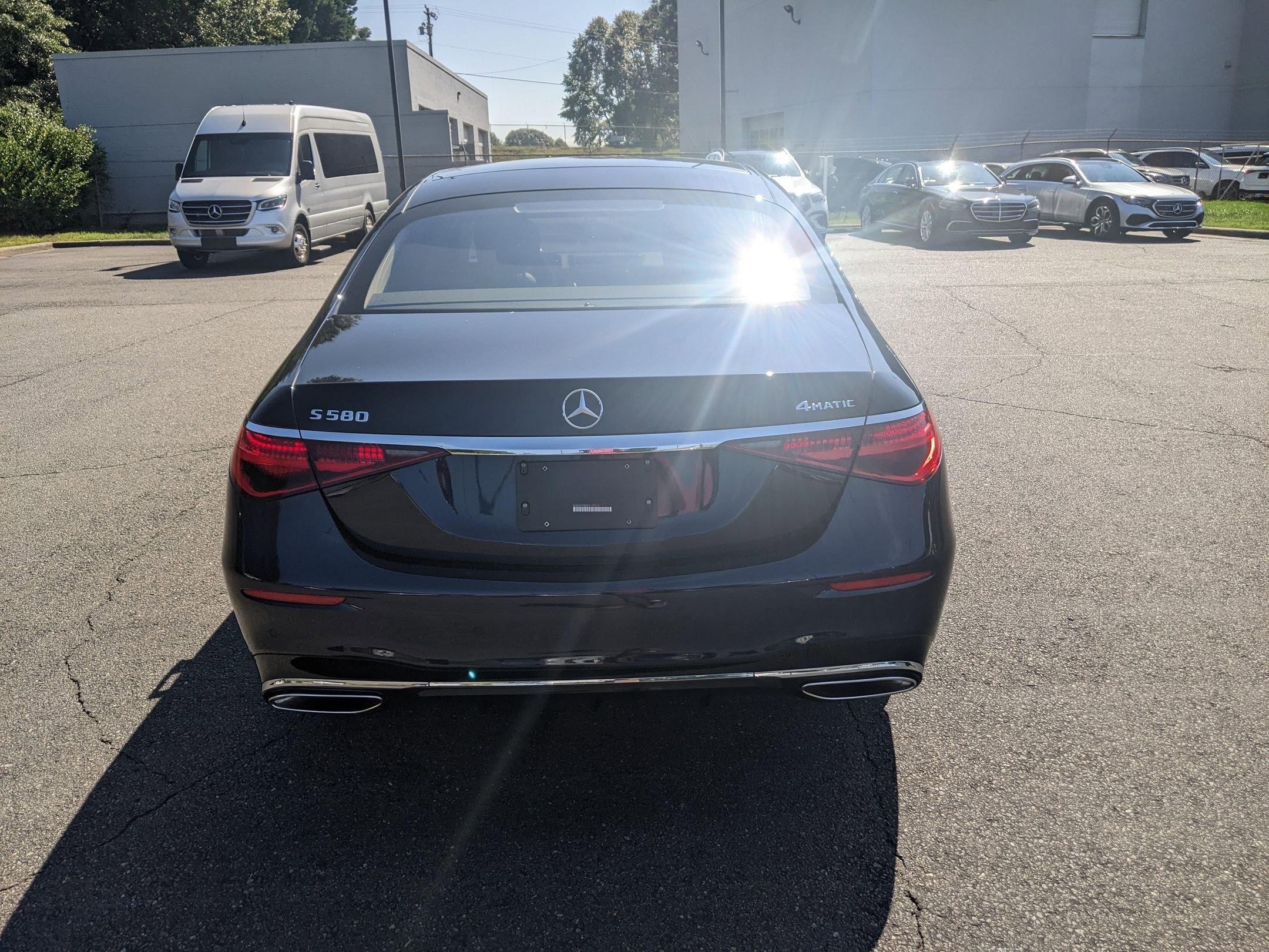 2023 Mercedes Benz S 580 4MATIC photo 4