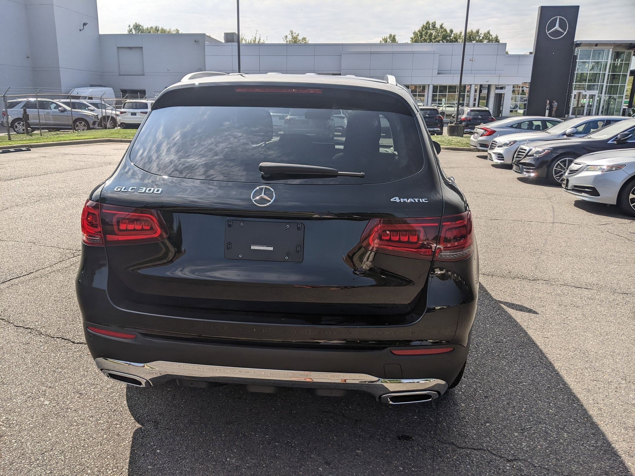 2022 Mercedes Benz GLC 300 4MATIC photo 4