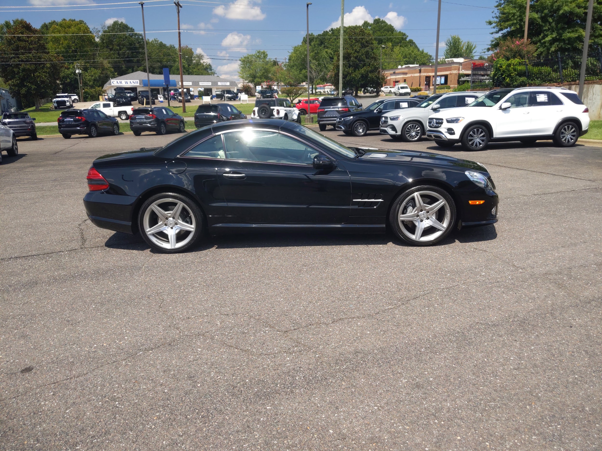 Used 2009 Mercedes-Benz SL-Class SL550 with VIN WDBSK71F59F154839 for sale in Winston-salem, NC