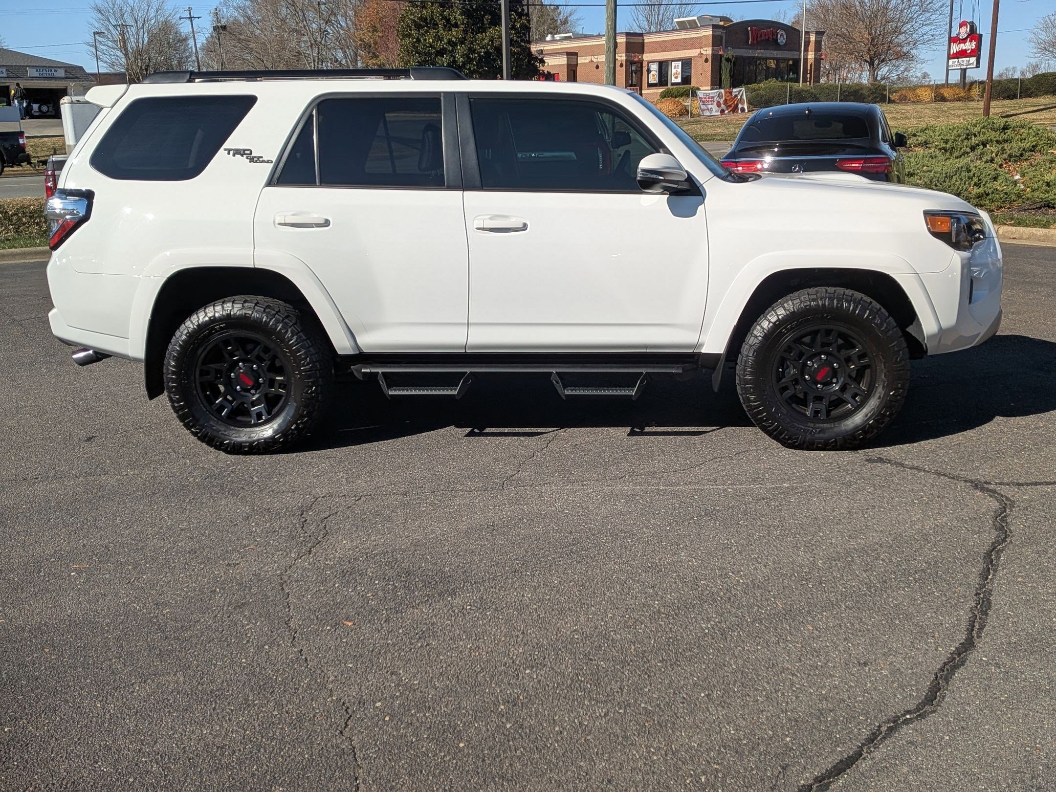 2023 Toyota 4Runner TRD Premium photo 3