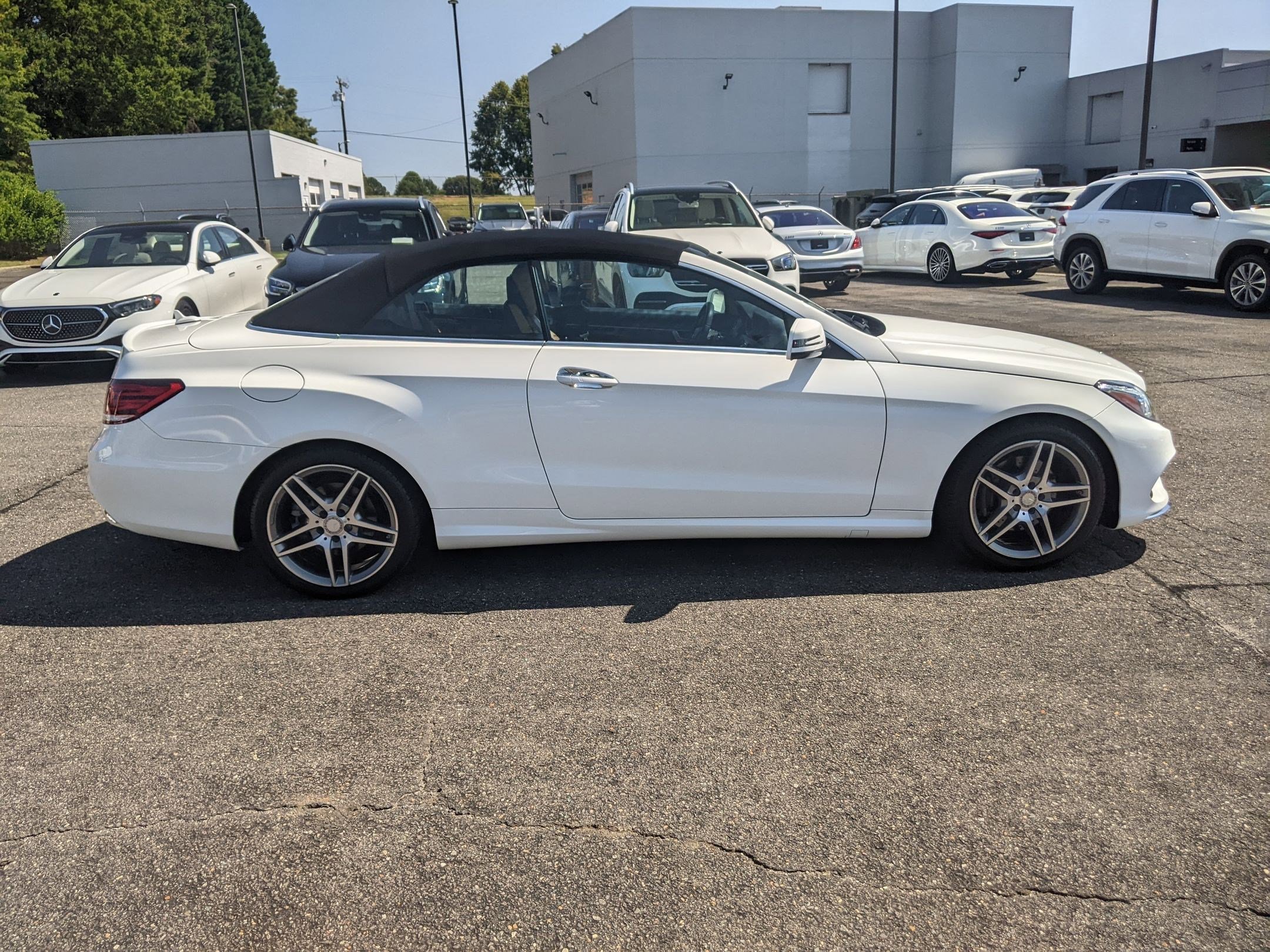 2016 Mercedes Benz E 400 photo 2