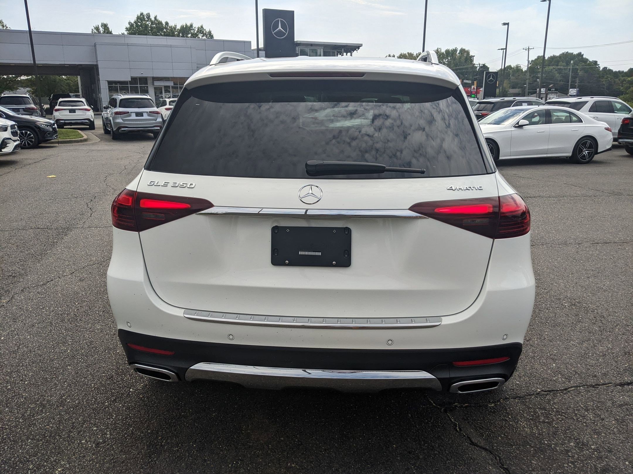 2025 Mercedes Benz GLE 350 4MATIC photo 3