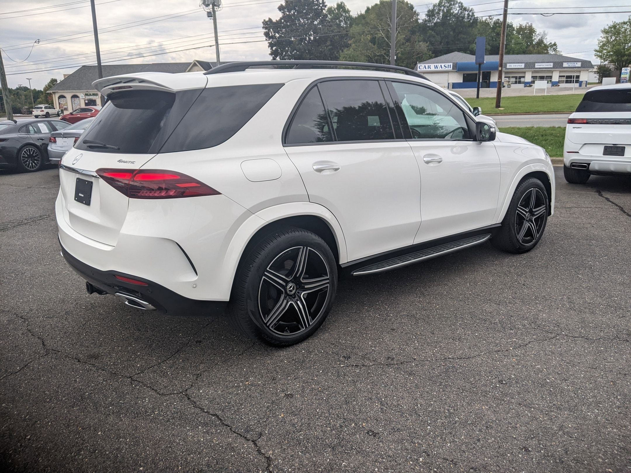 2025 Mercedes Benz GLE 450e 4MATIC photo 3