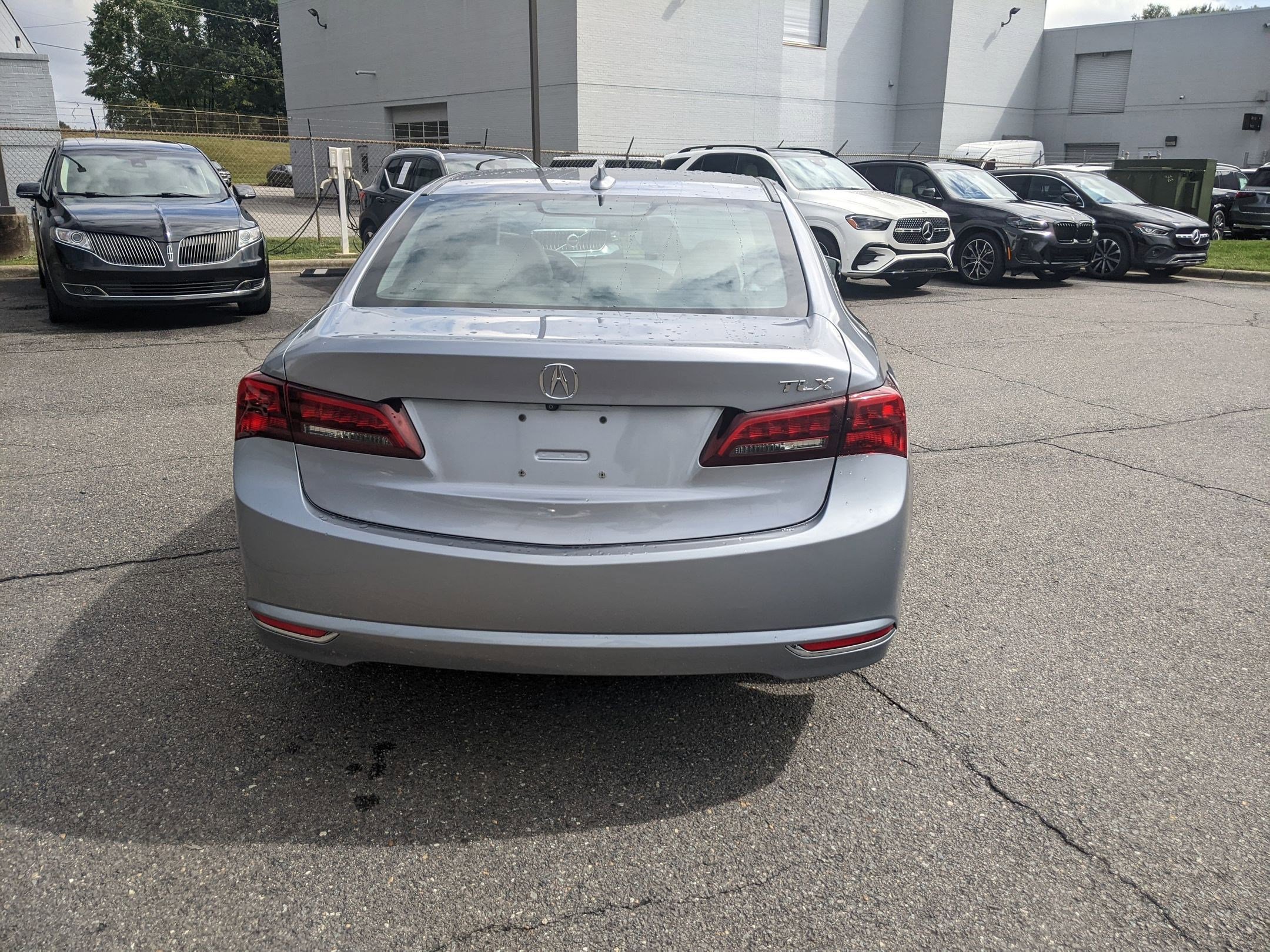 2016 Acura TLX Base photo 4