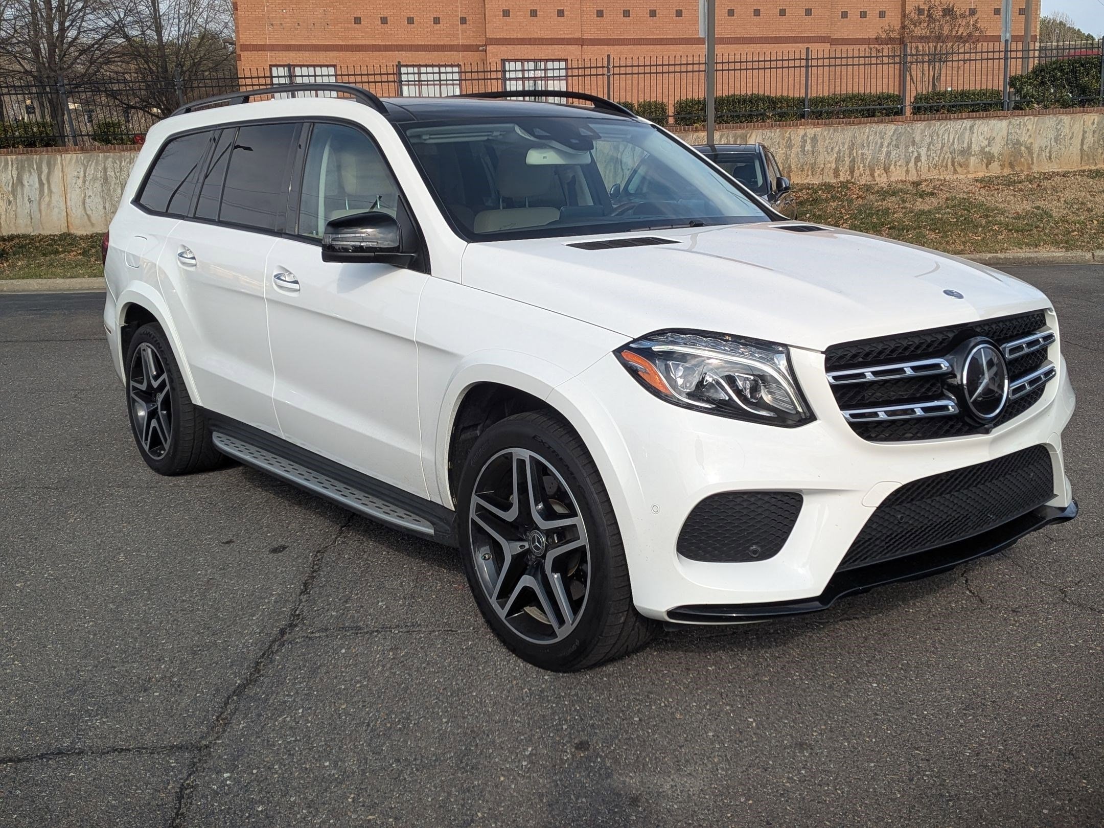 2017 Mercedes-Benz GLS-Class GLS550