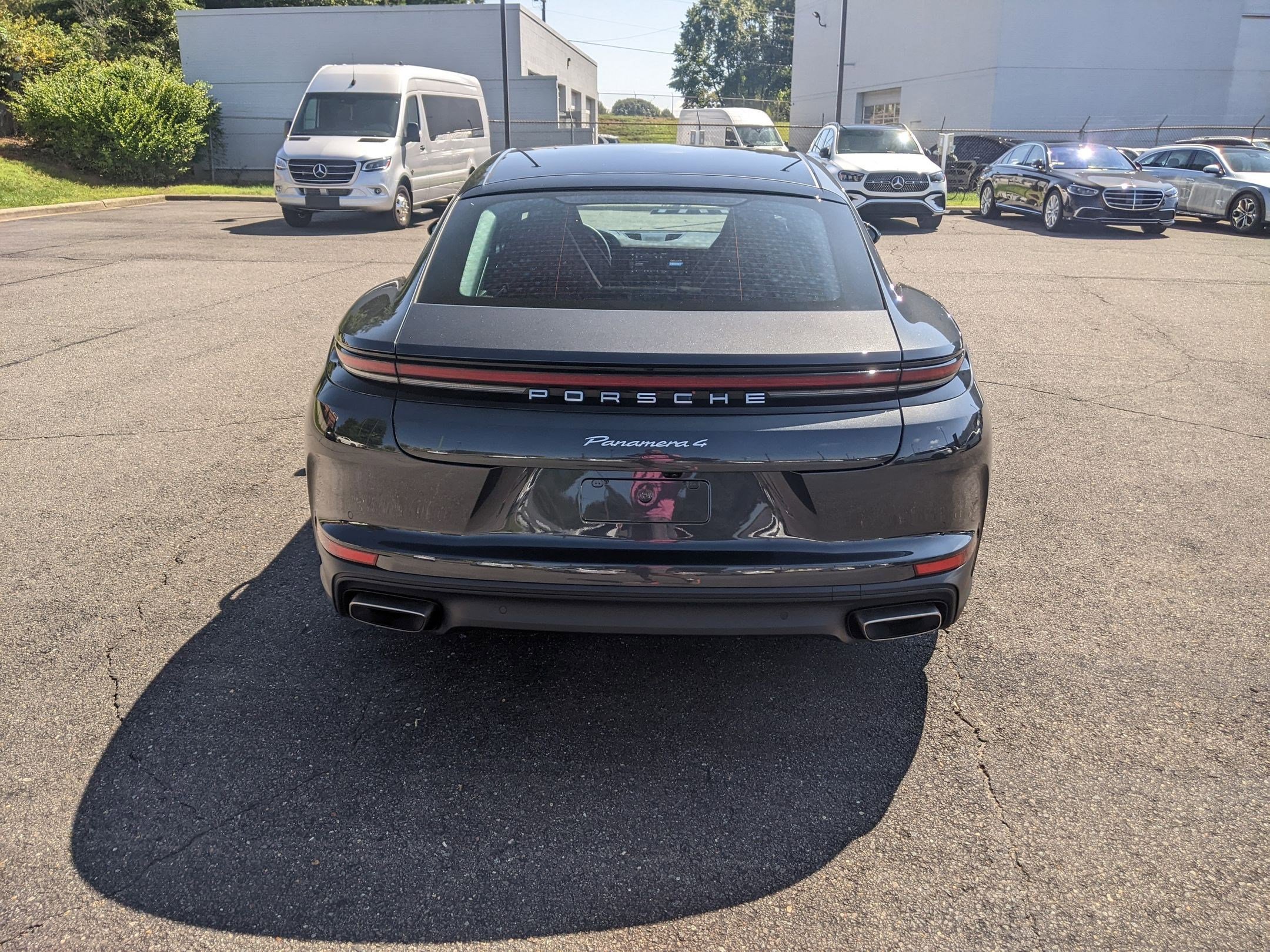 2025 Porsche Panamera 4 photo 4