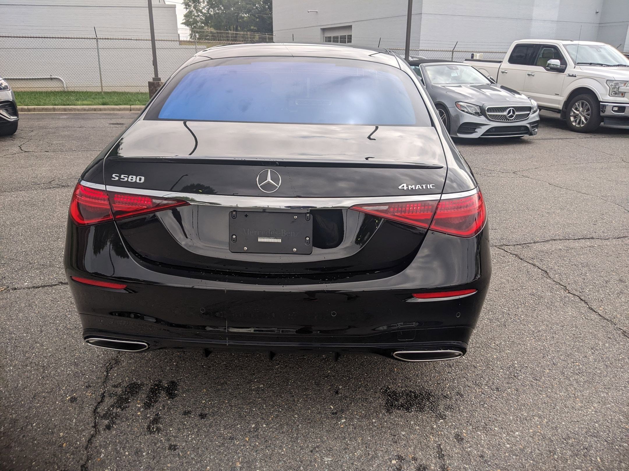 2022 Mercedes Benz S 580 4MATIC photo 4