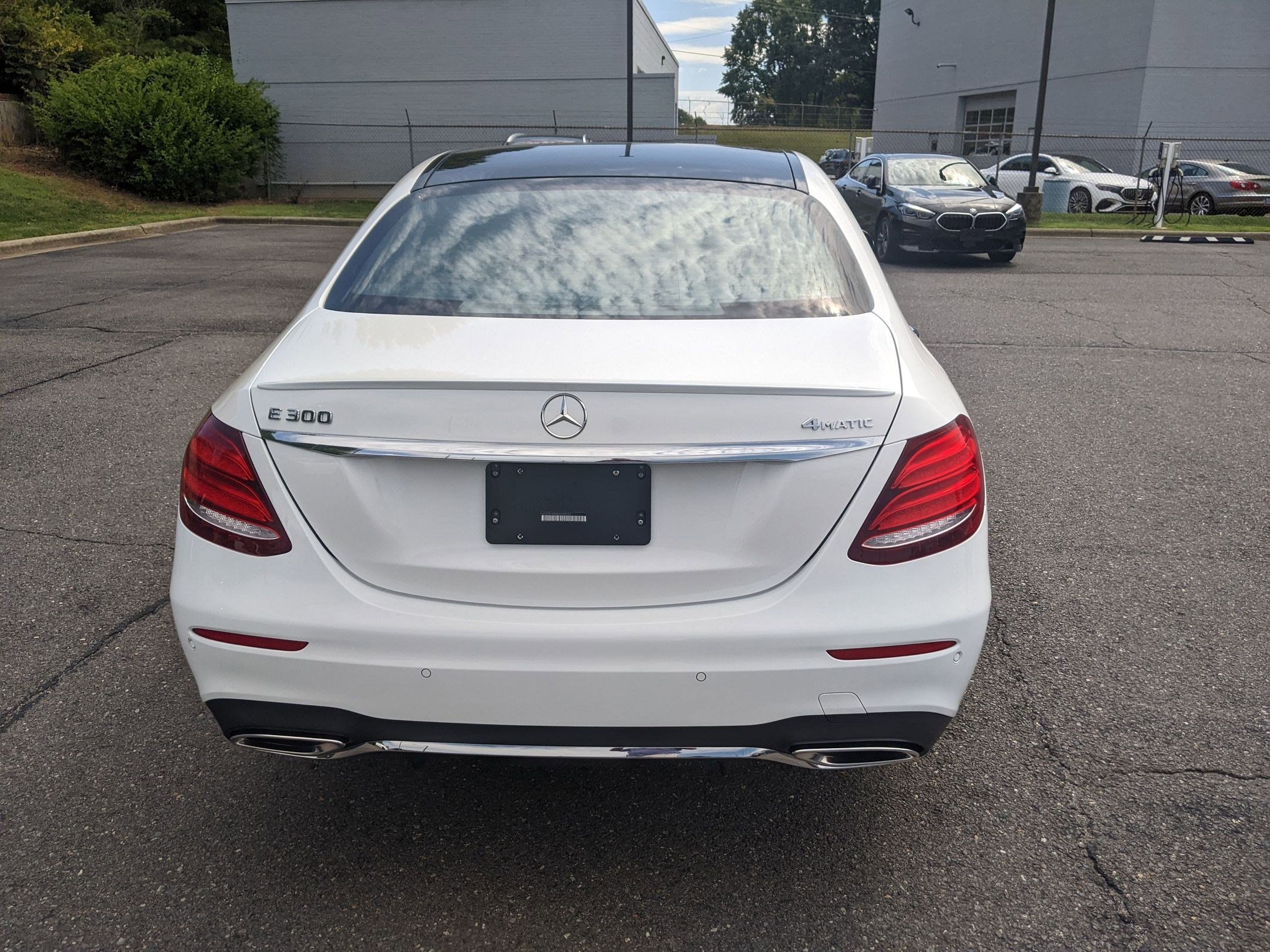 2019 Mercedes Benz E 300 4MATIC Sedan photo 3