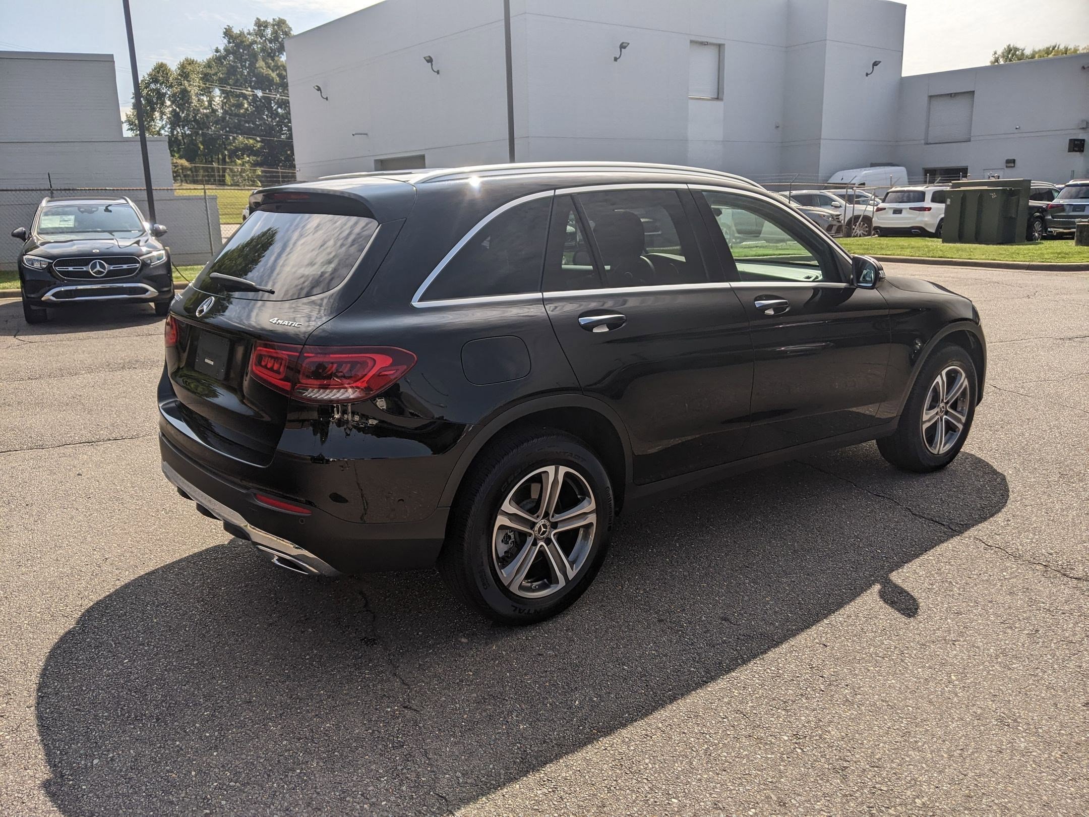 2022 Mercedes Benz GLC 300 4MATIC photo 3