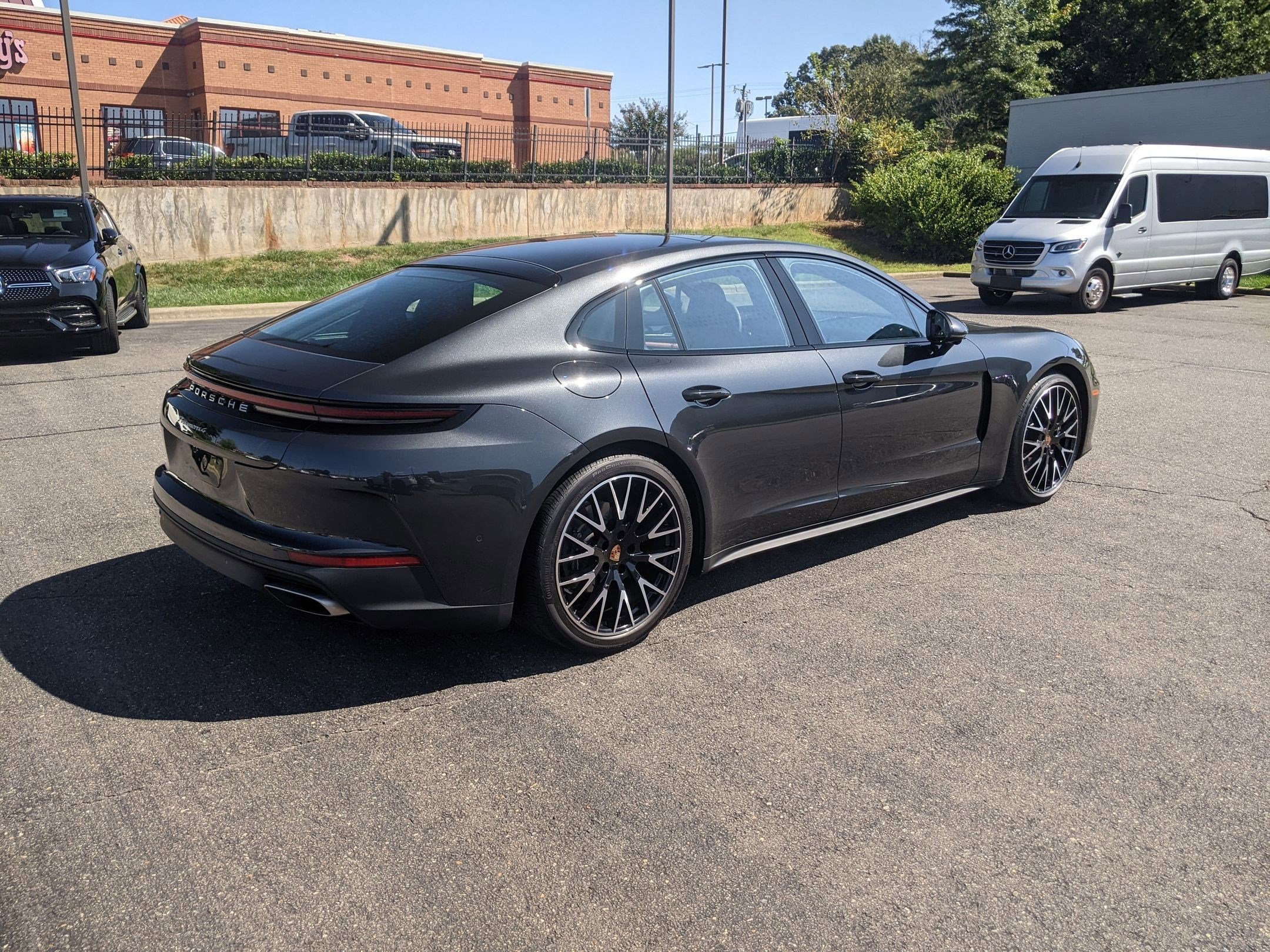 2025 Porsche Panamera 4 photo 3
