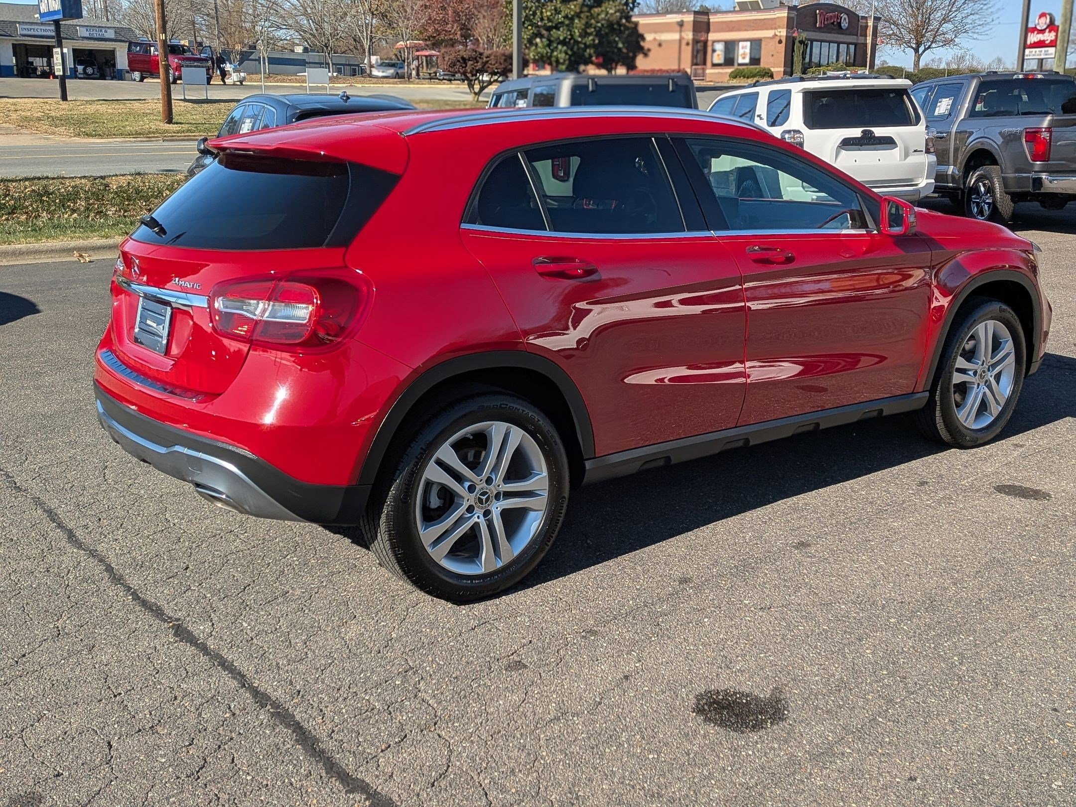 2018 Mercedes Benz GLA 250 4MATIC photo 4