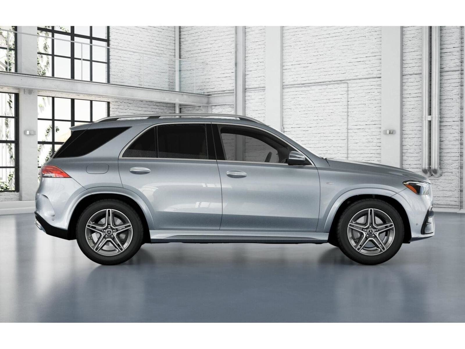 2026 Mercedes Benz GLE 450e 4MATIC photo 2