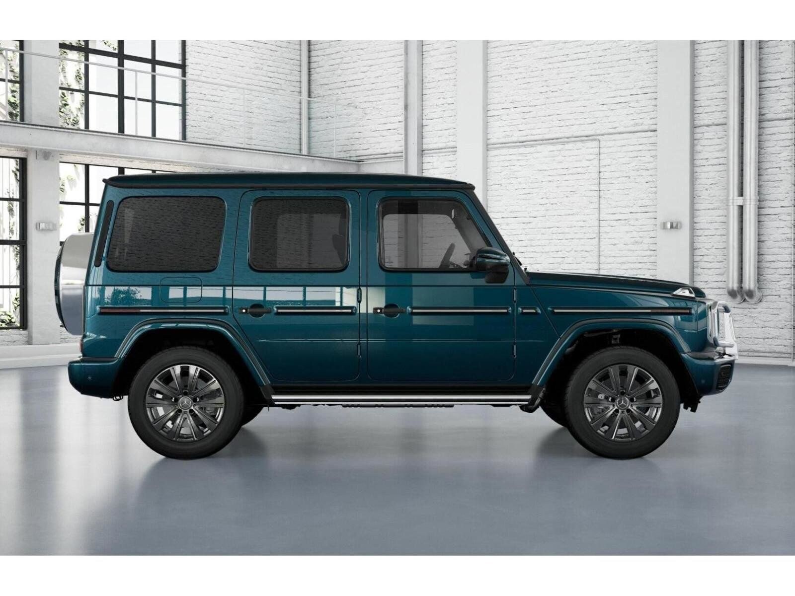 2025 Mercedes Benz G 550 photo 2