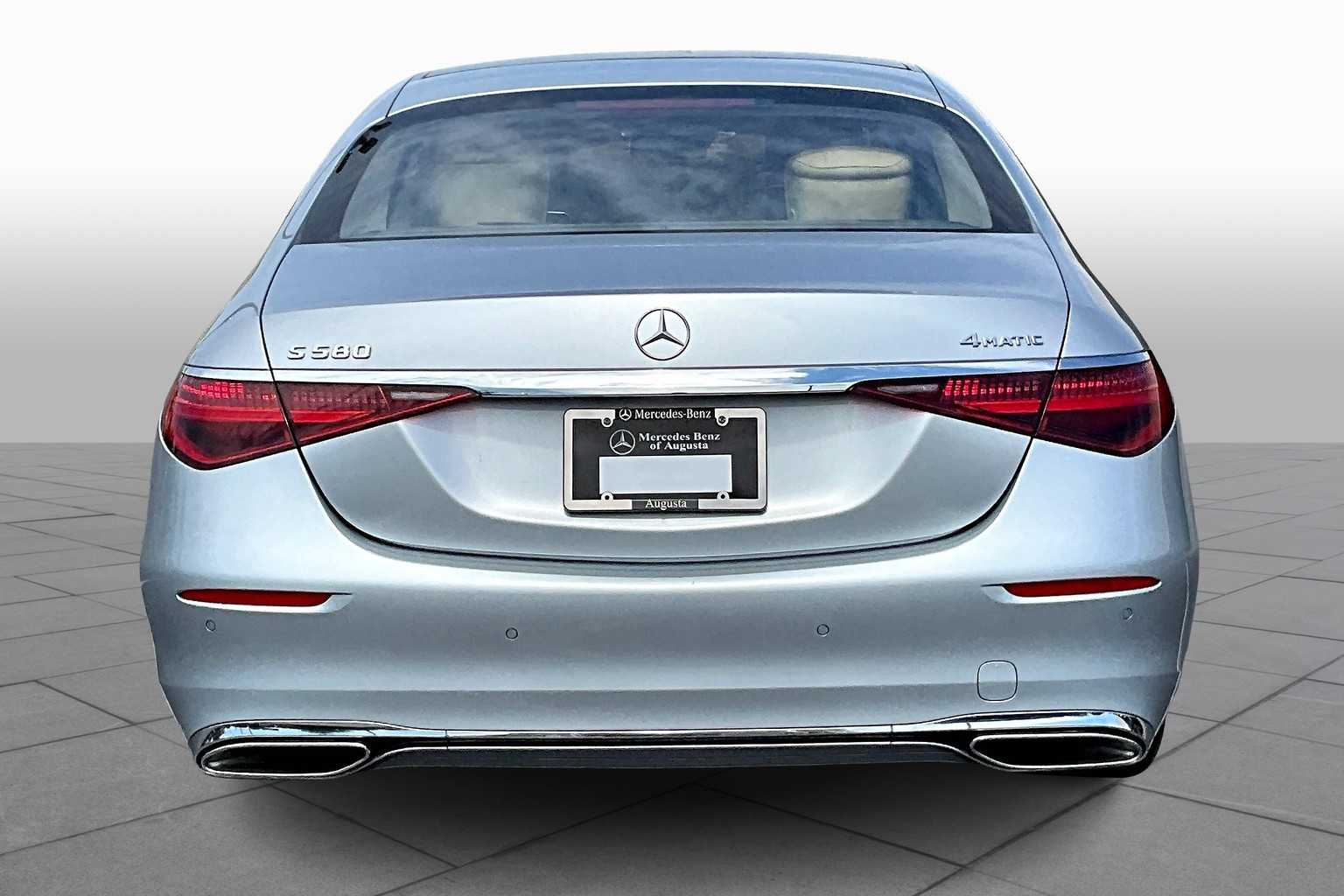 2023 Mercedes Benz S 580 4MATIC photo 4