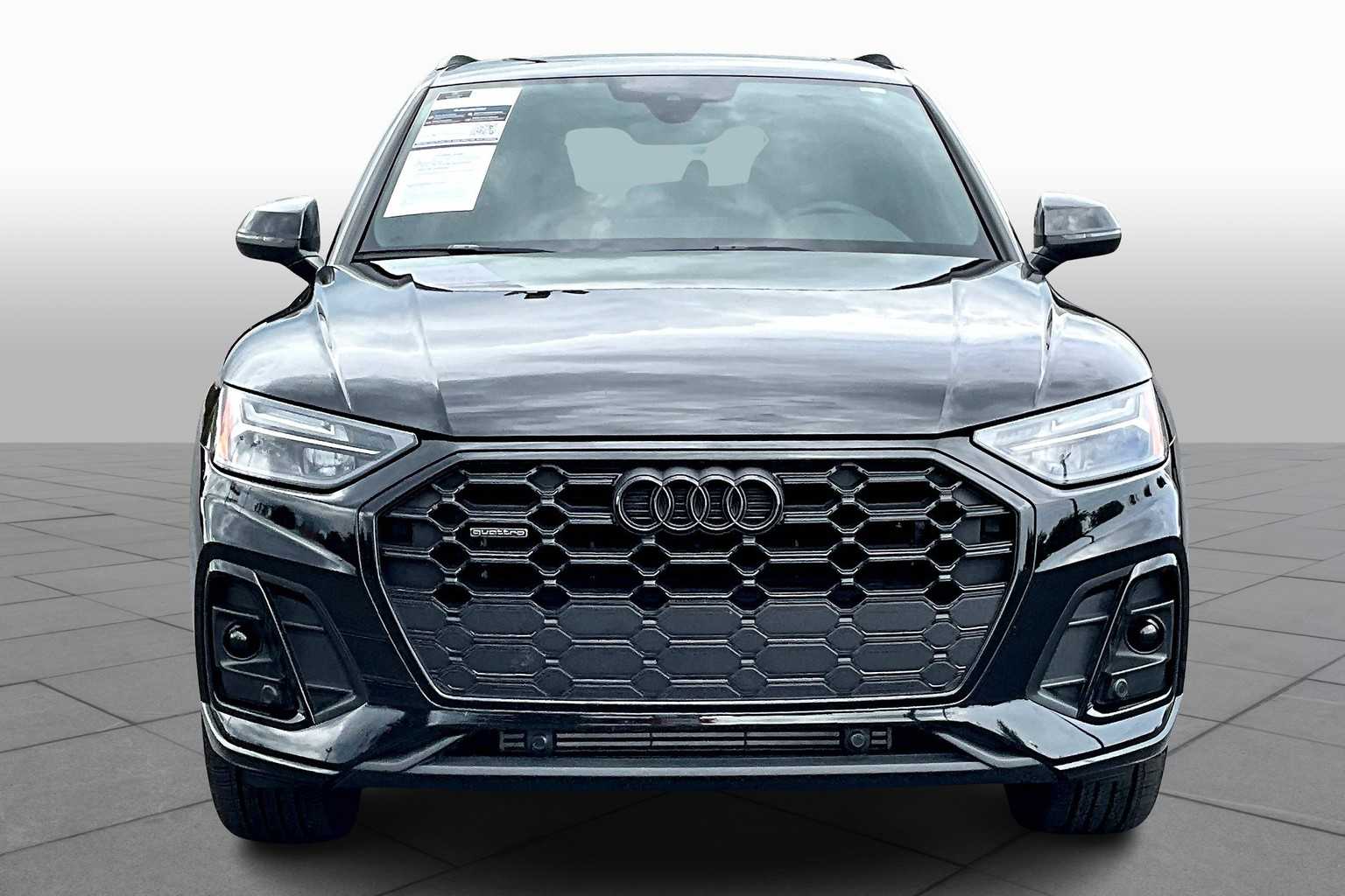 2024 Audi Q5 S line Premium photo 2