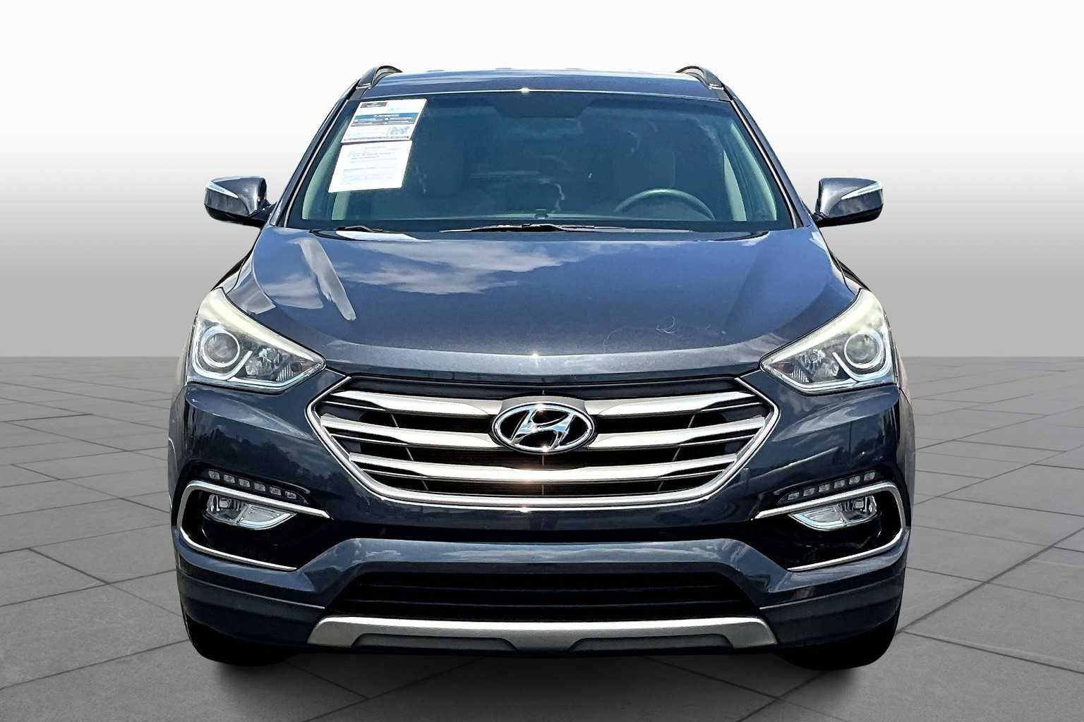 2018 Hyundai Santa Fe Sport photo 2
