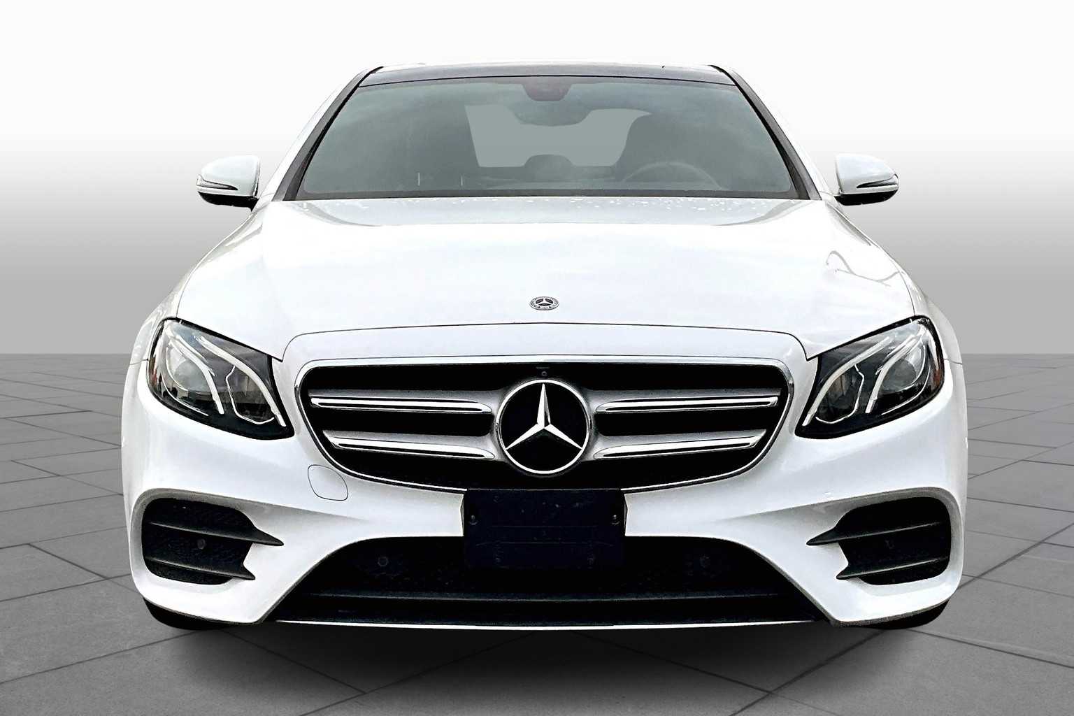 2019 Mercedes Benz E 300 Sedan photo 2