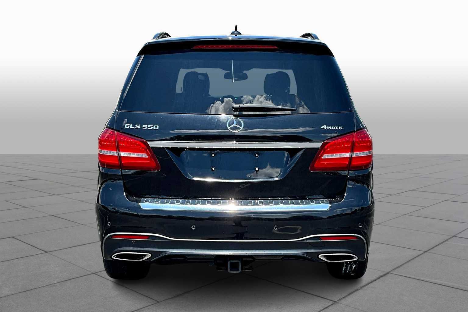 2018 Mercedes Benz GLS 550 4MATIC photo 3