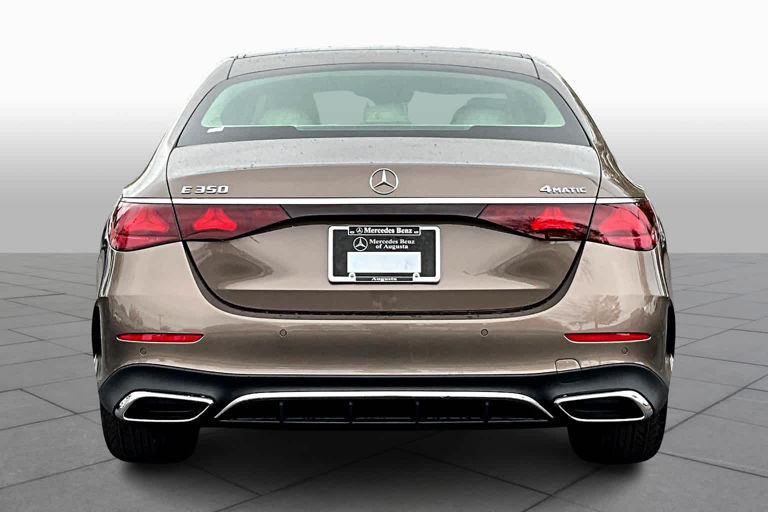 2025 Mercedes Benz E 350 4MATIC photo 3