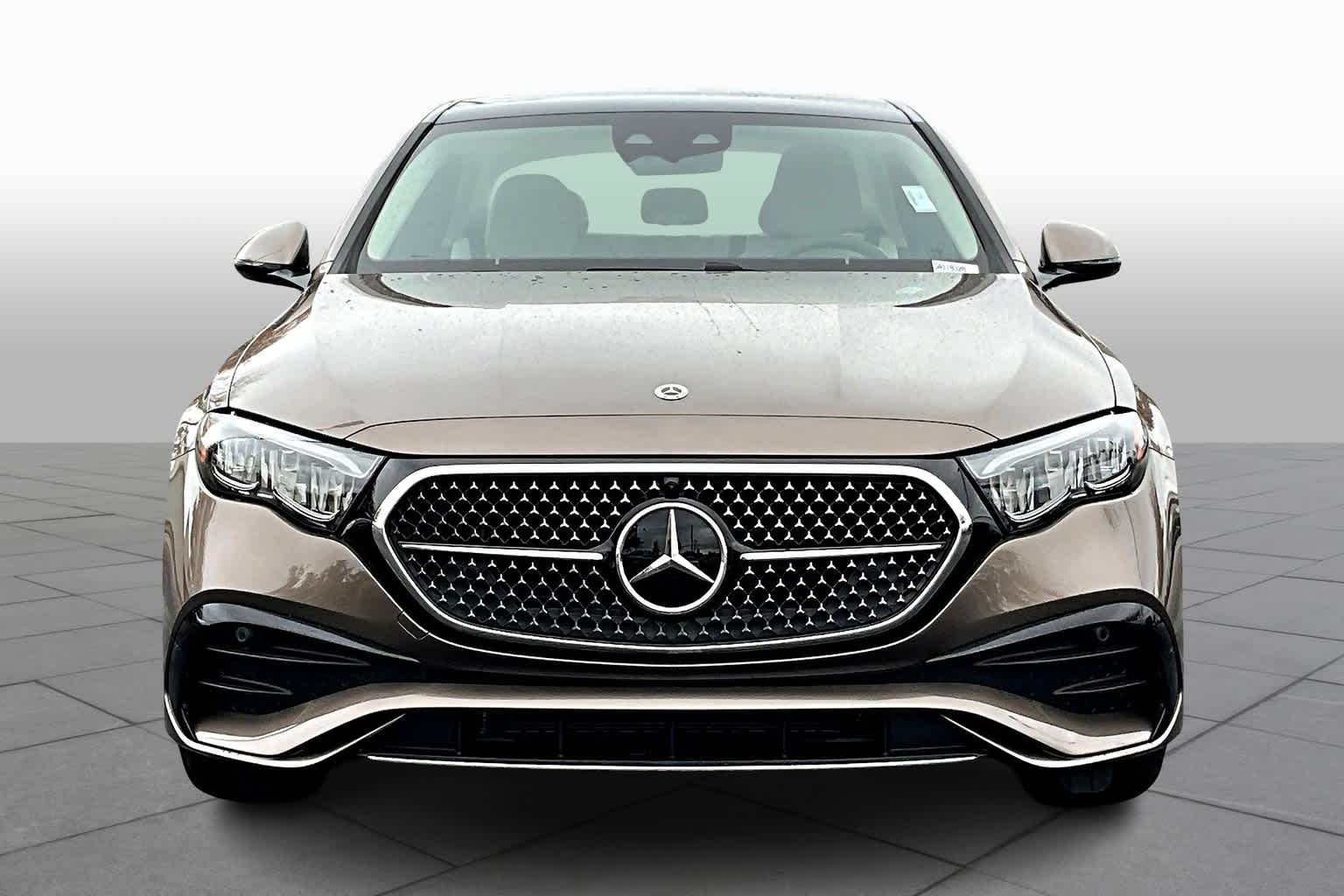 2025 Mercedes Benz E 350 4MATIC photo 2