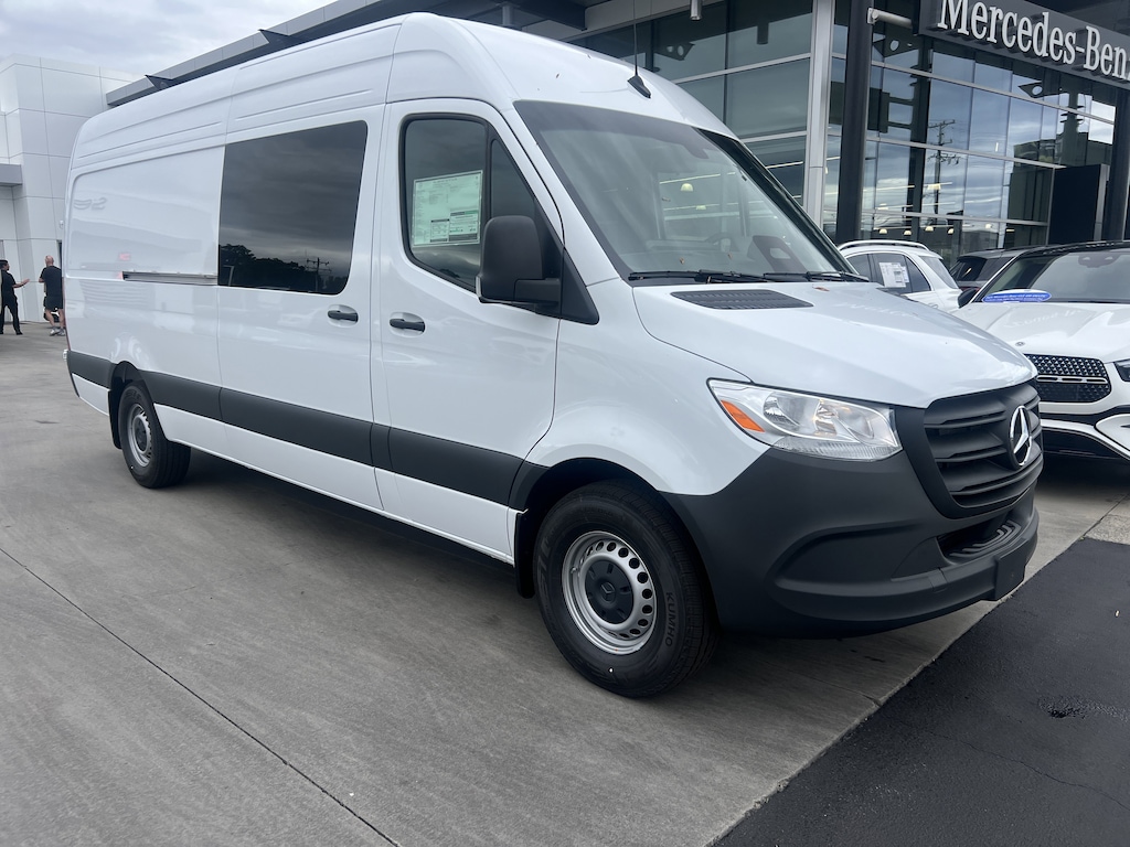 New 2026 Mercedes-Benz Sprinter Crew Van 2500 High Roof I4 Diesel HO 170 RWD Van