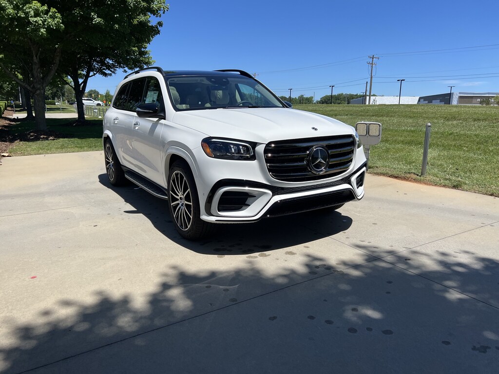 New 2026 Mercedes-Benz GLS 450 SUV