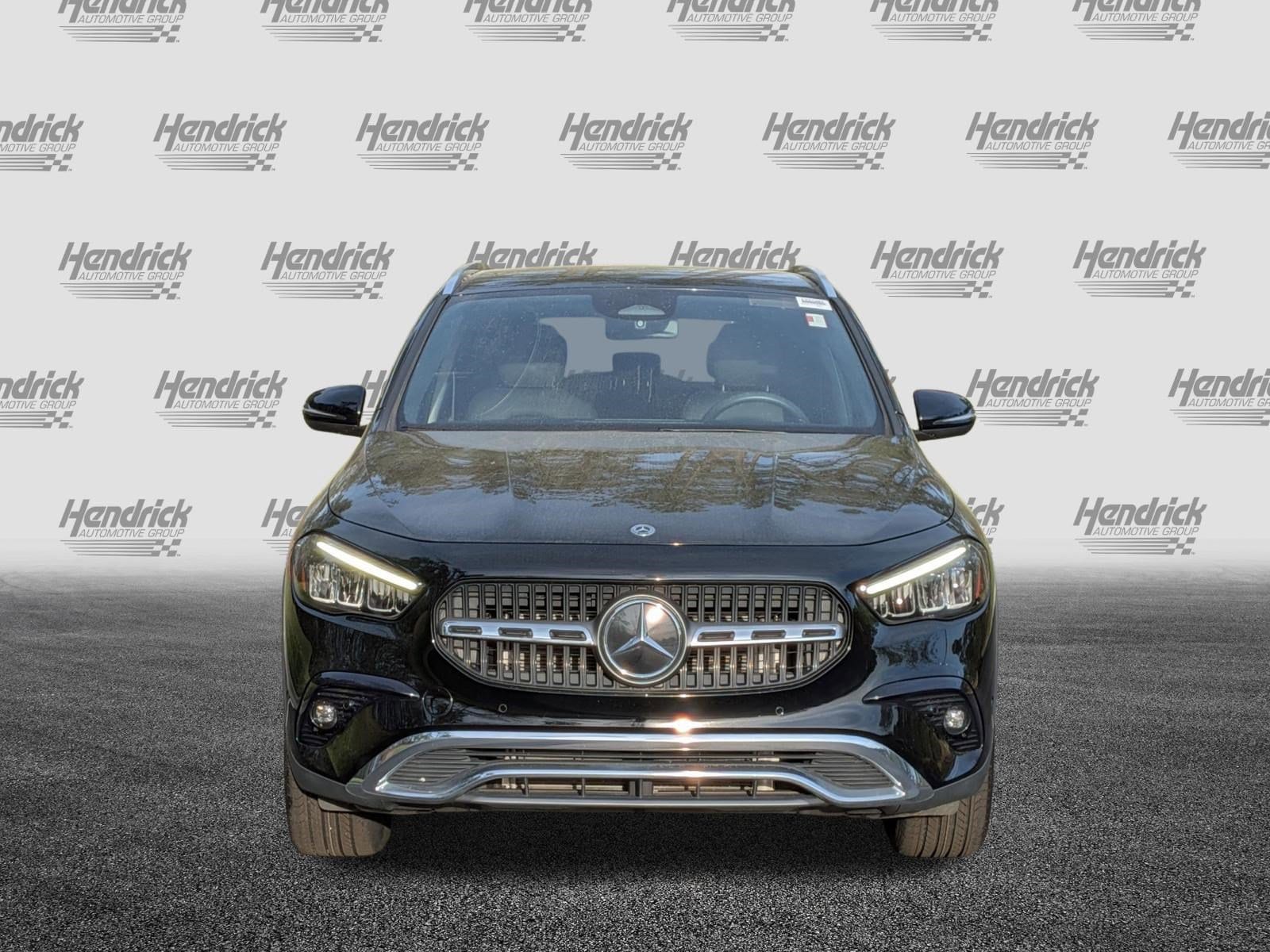 2024 Mercedes-Benz GLA 250 photo 2