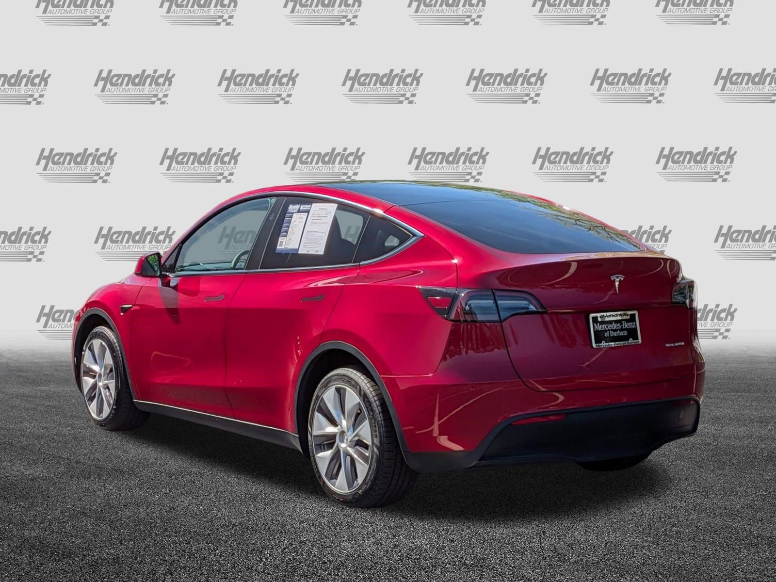2024 Tesla Model Y Long Range photo 3