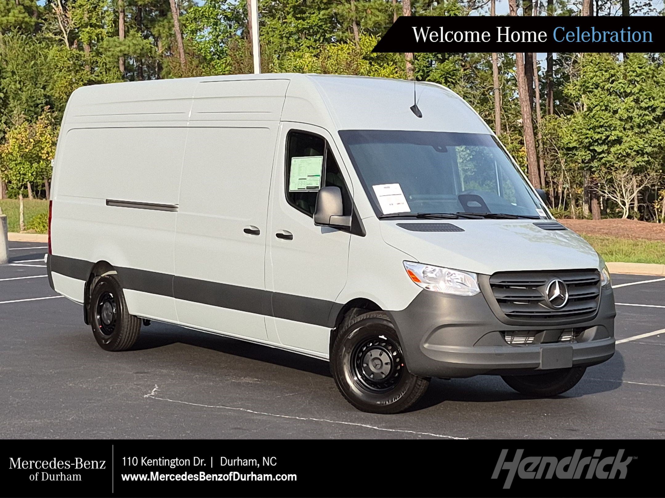  Mercedes-Benz Sprinter Cargo Van