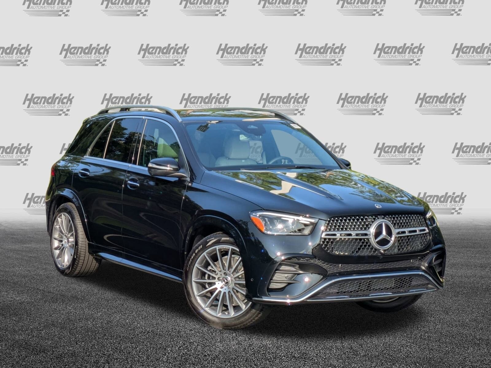 2025 Mercedes Benz GLE 350 4MATIC photo 2