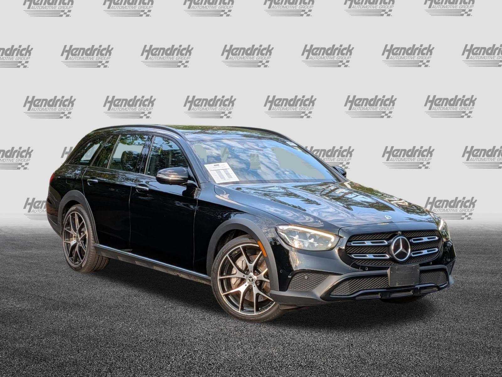 2023 Mercedes-Benz E-Class E 450 4MATIC All-Terrain photo 2