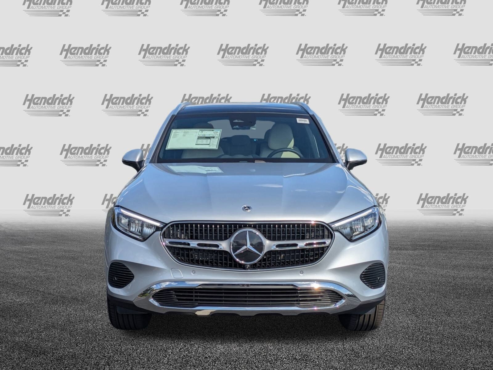 2026 Mercedes Benz GLC 300 4MATIC photo 3