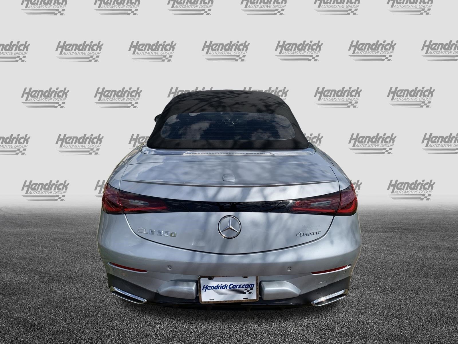 2025 Mercedes-Benz CLE 300 4MATIC Cabriolet photo 4