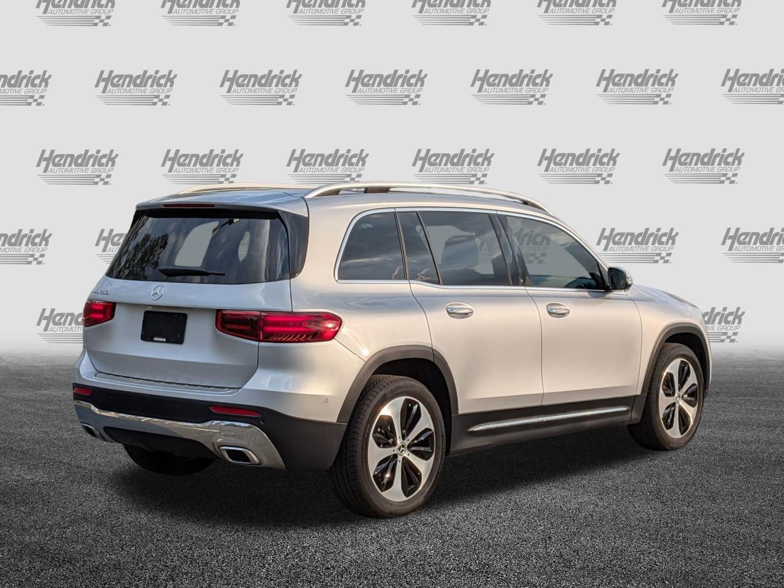 2026 Mercedes-Benz GLB 250 photo 3