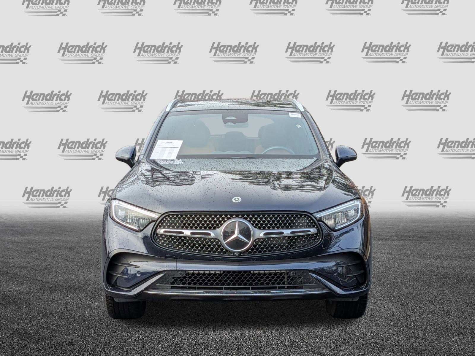 2024 Mercedes Benz GLC 300 4MATIC photo 2