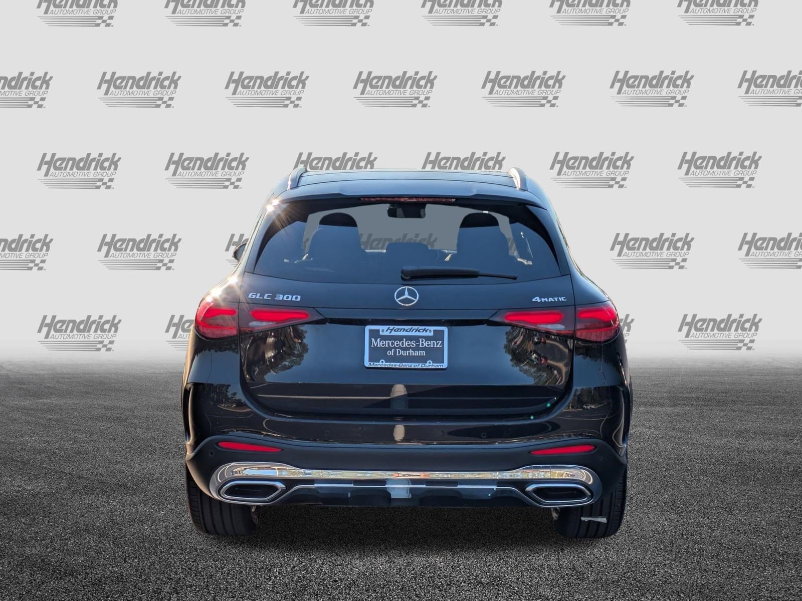 2026 Mercedes-Benz GLC 300 photo 3