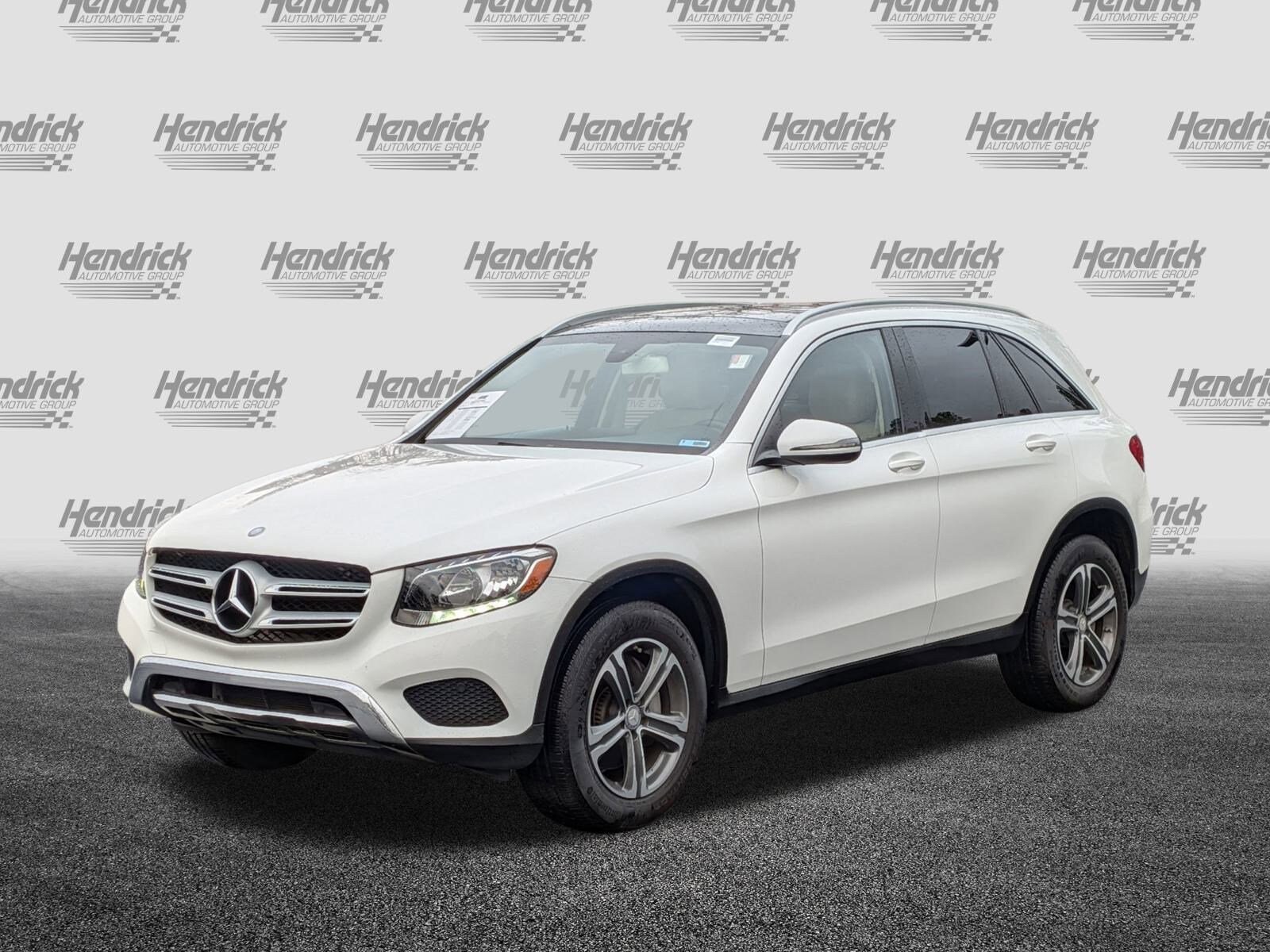 2016 Mercedes Benz GLC 300 photo 2