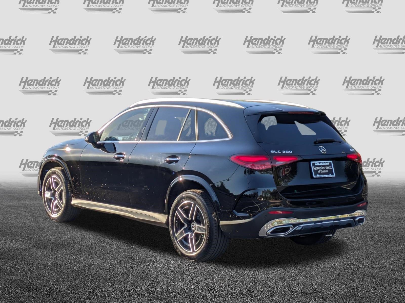 2026 Mercedes-Benz GLC 300 photo 6