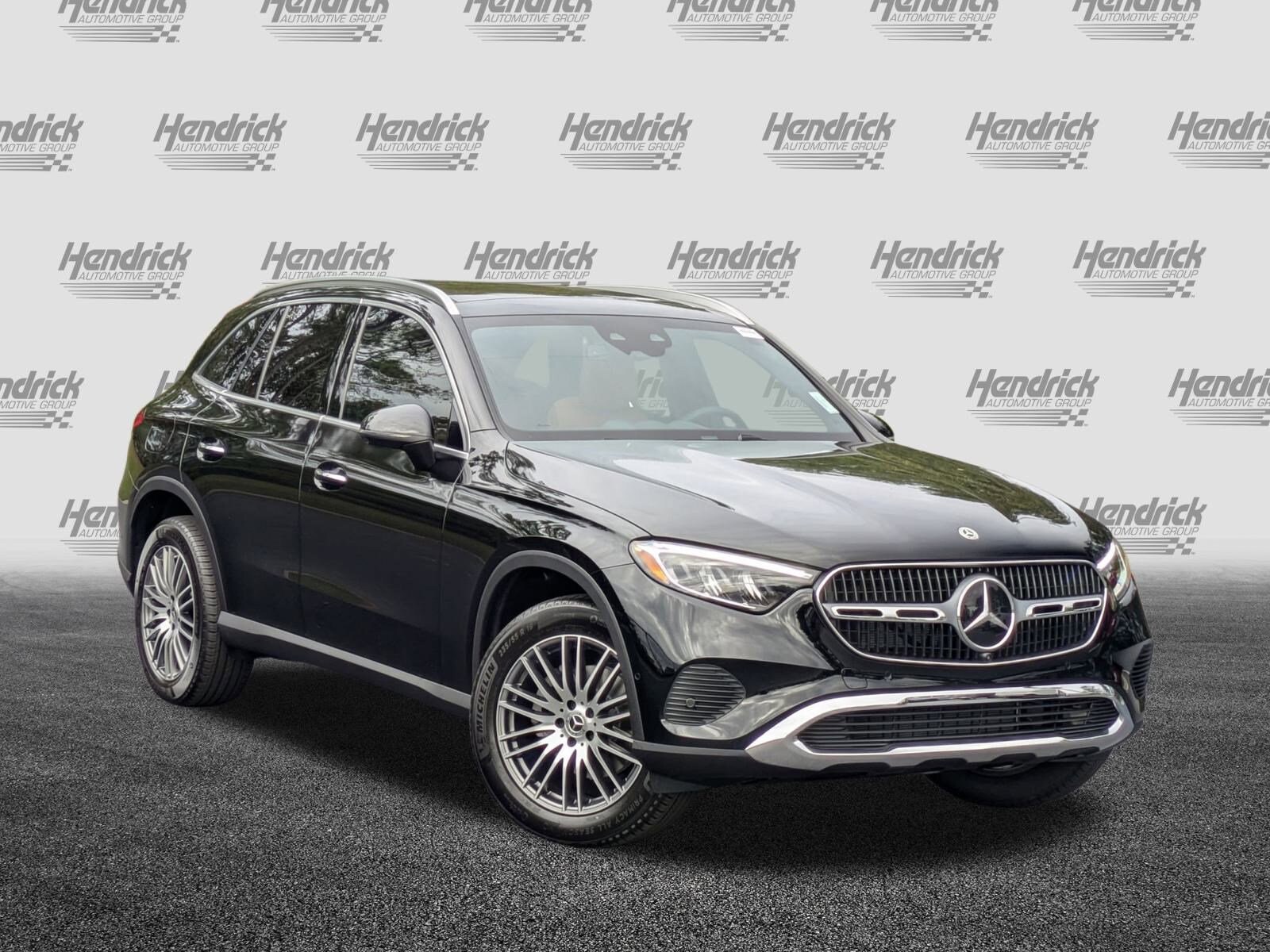 2026 Mercedes Benz GLC 300 4MATIC photo 2