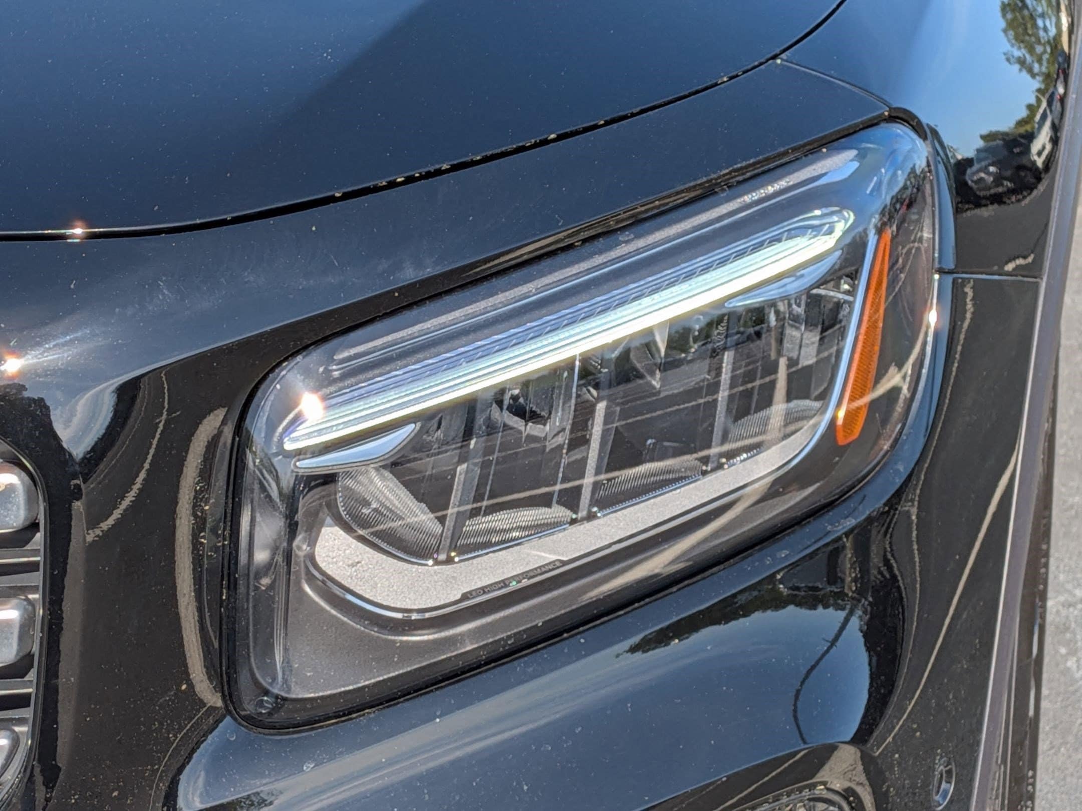 2026 Mercedes-Benz GLB 250 photo 4