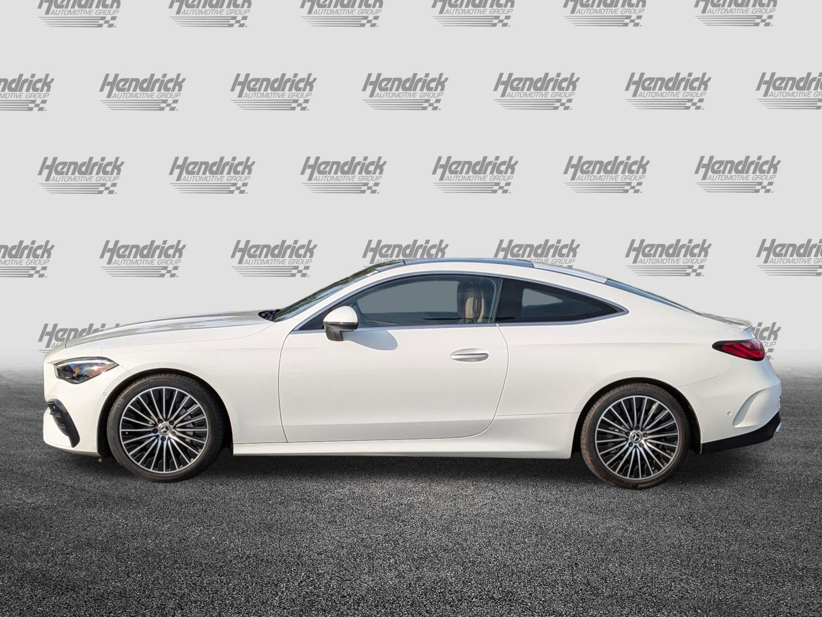 2024 Mercedes-Benz CLE 300 4MATIC photo 5