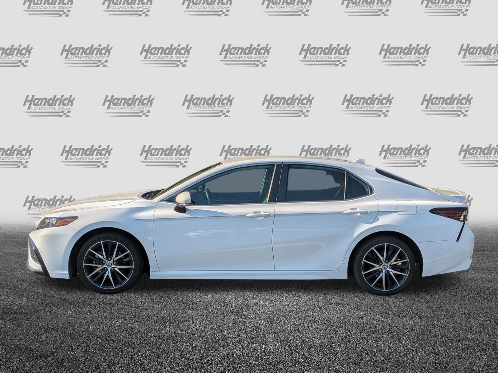 2023 Toyota Camry SE photo 6