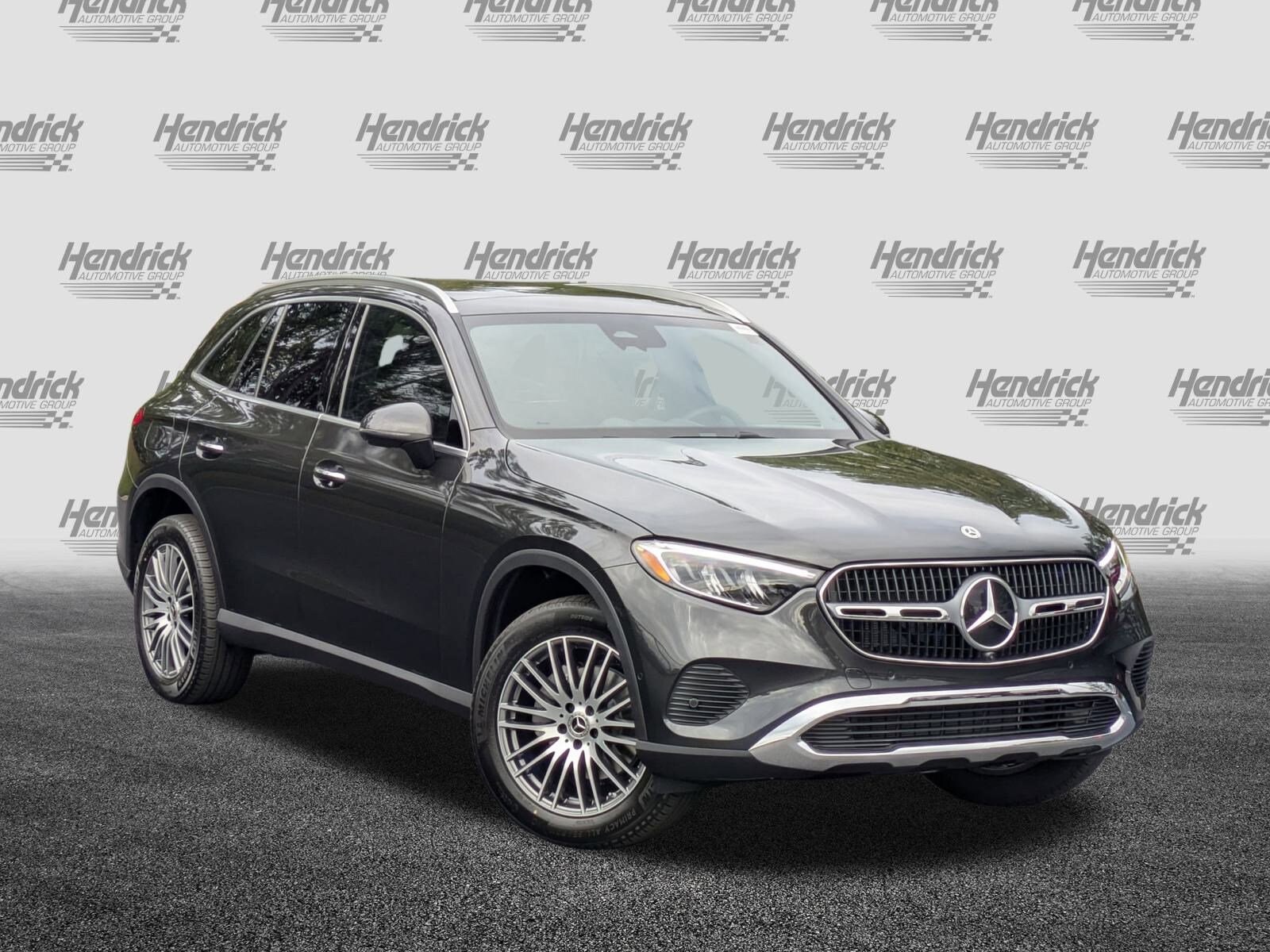 2026 Mercedes Benz GLC 300 4MATIC photo 2