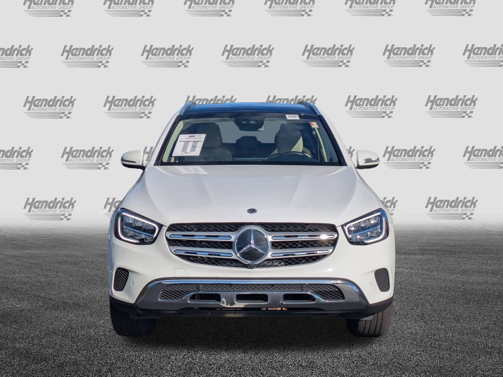 2022 Mercedes Benz GLC 300 photo 2