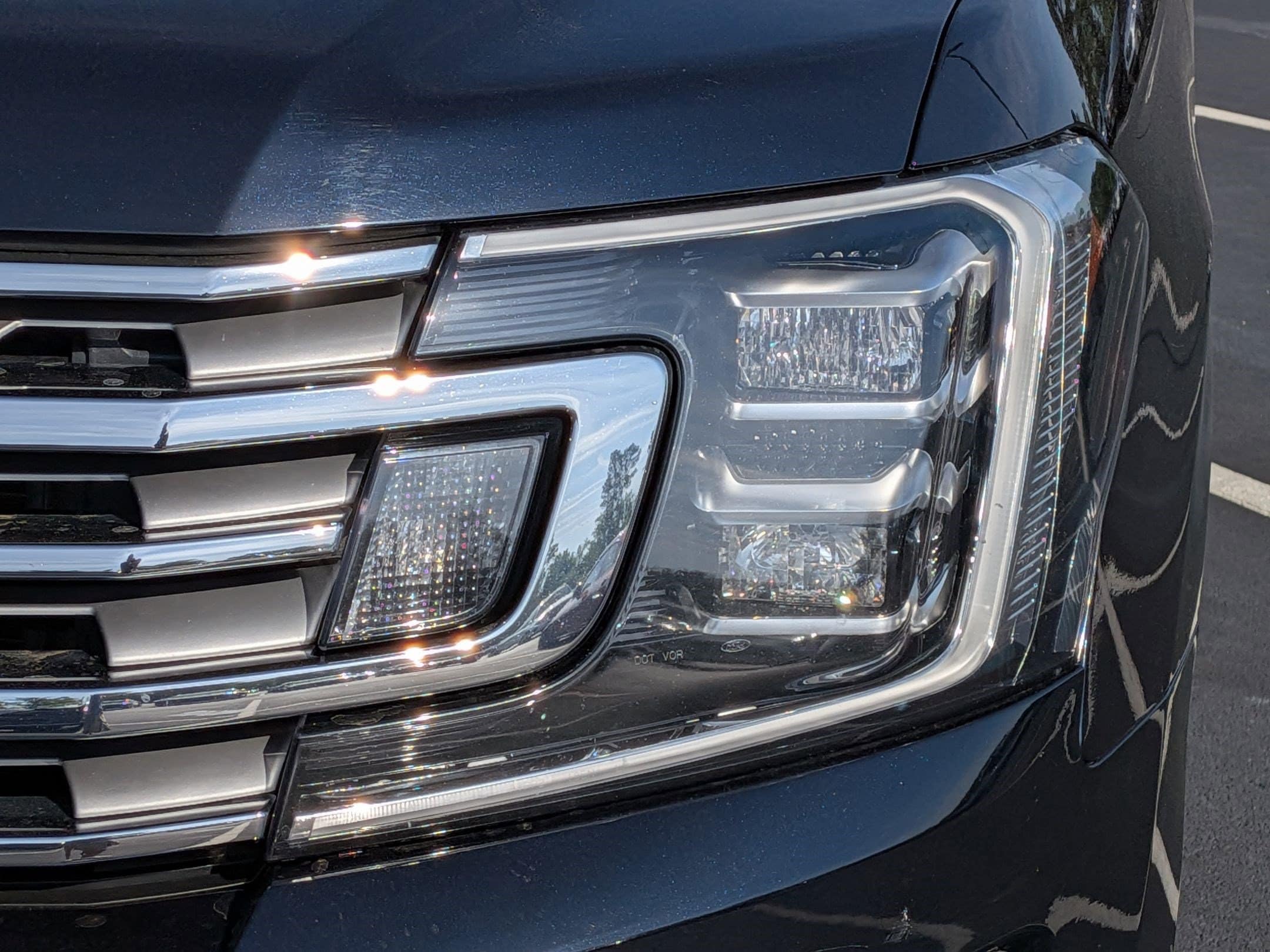 2021 Ford Expedition Limited photo 4